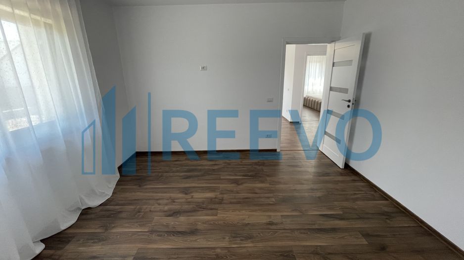 Casă de închiriat în Hemeiuș - Poză 14