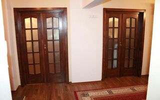 ageuropa.ro vinde ap 4 cam. la etajul 4 în Micro 16. - Poză 2