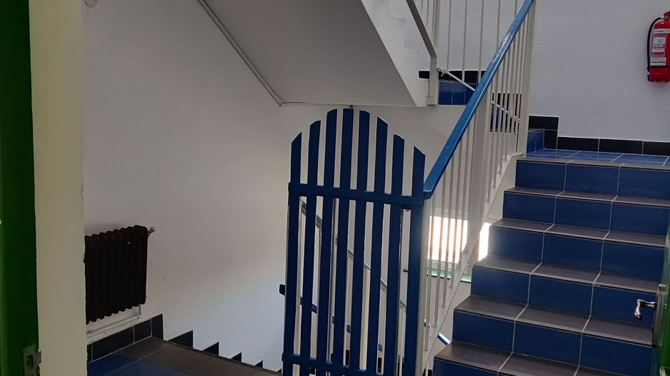 IDEAL PENTRU GRADINITA/SCOALA /AZIL BATRANI / ORFELINAT - Poză 9