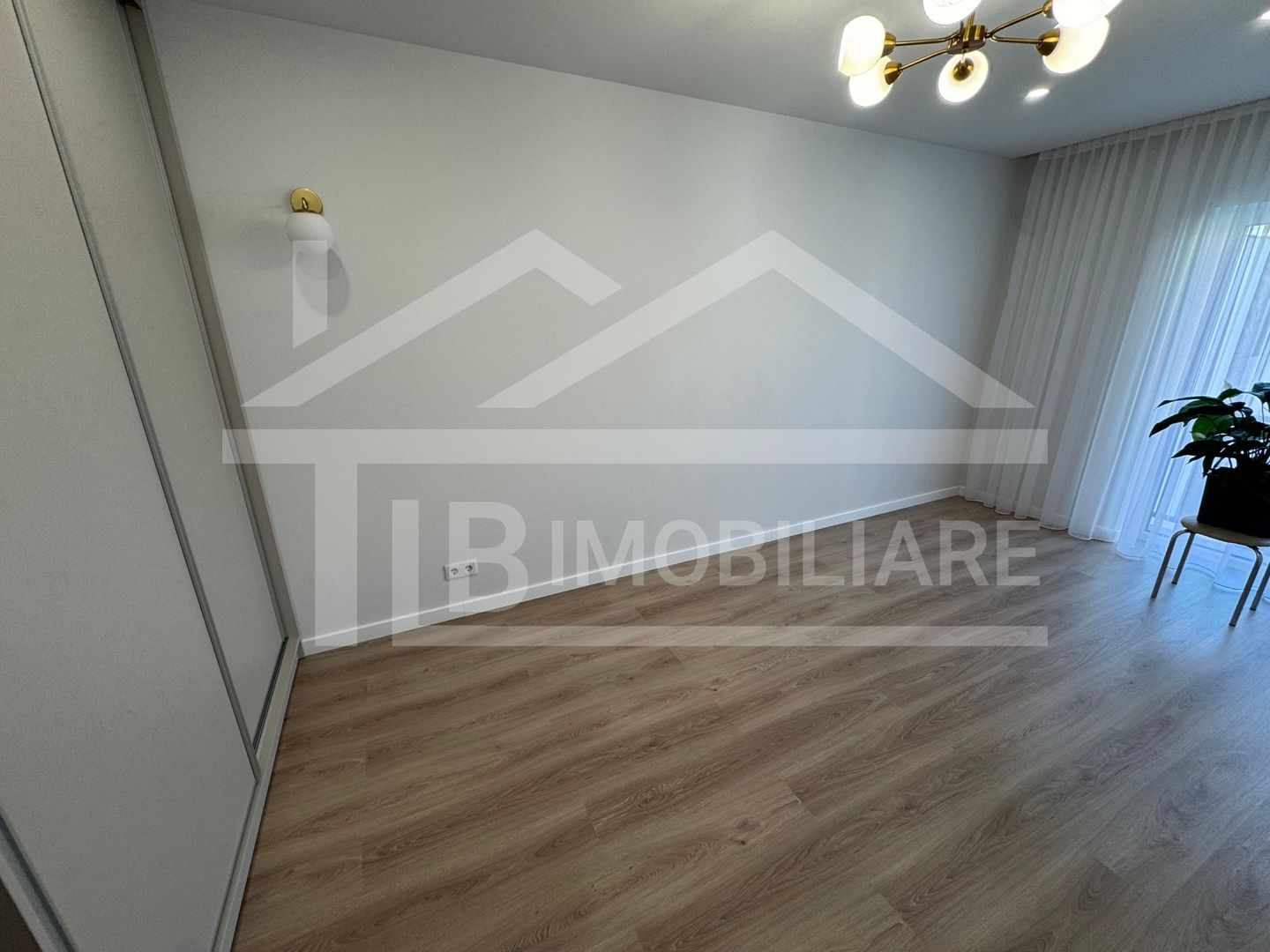 Apartament cu 3 camere, 111mp, 2 locuri de parcare, Zona Sevalia - Poză 7