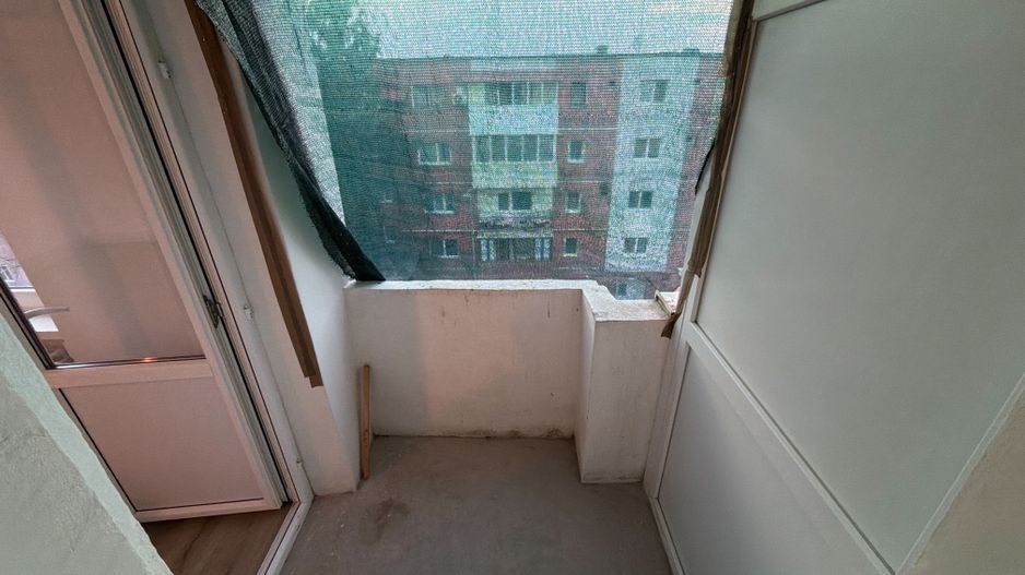 Garsonieră decomandată zona lenin 30 MP str sporturilor - Poză 5