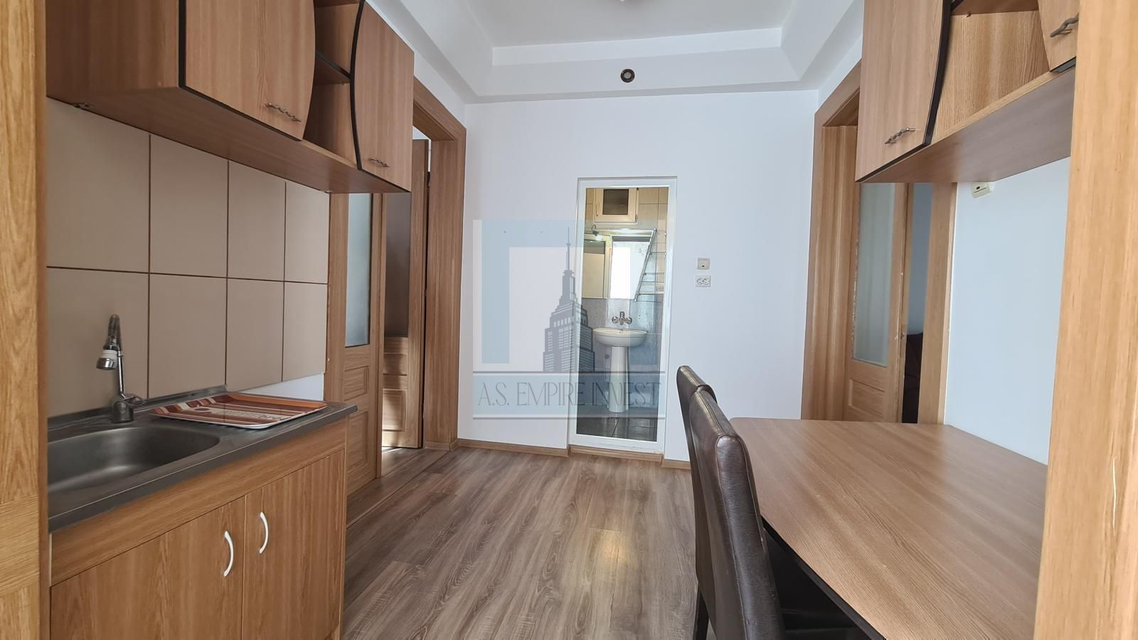 Casa, 4 camere, singur in curte - zona Schei - Poză 8