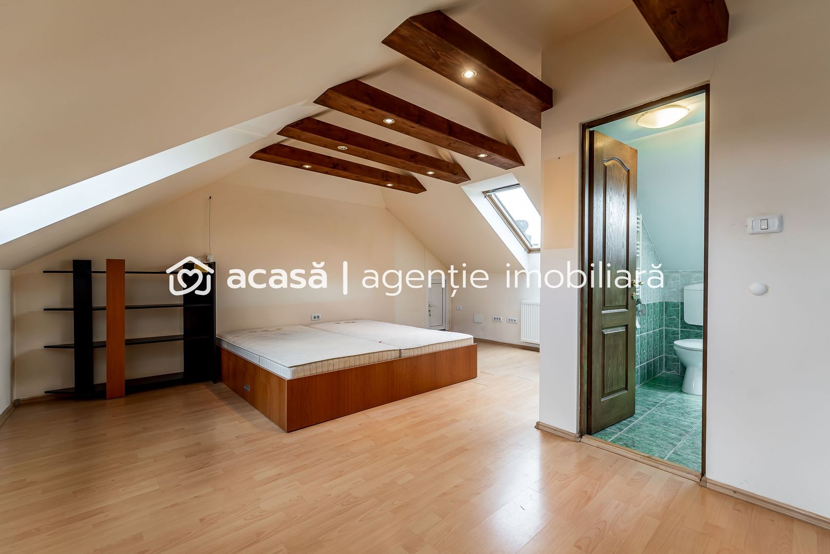 Casa 5 camere - Cartierul Functionarilor - Teren 421 mp - COMISION 0 - Poză 7