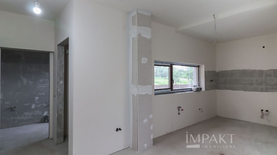 Case cuplate 5 camere si teren de 700 m2 in Feleacu - Poză 14