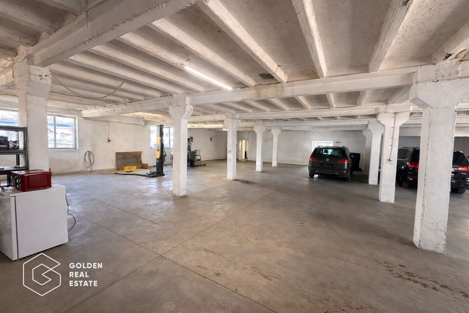 Hala 300mp, 3 camere, parter, pretabil destinatii multiple, zona Aeroport - Poză 4