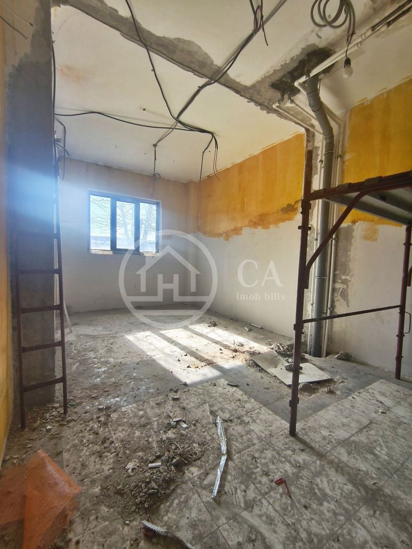 Spatiu comercial cu 6 camere de inchiriat in Sanmartin Bihor - Poză 11