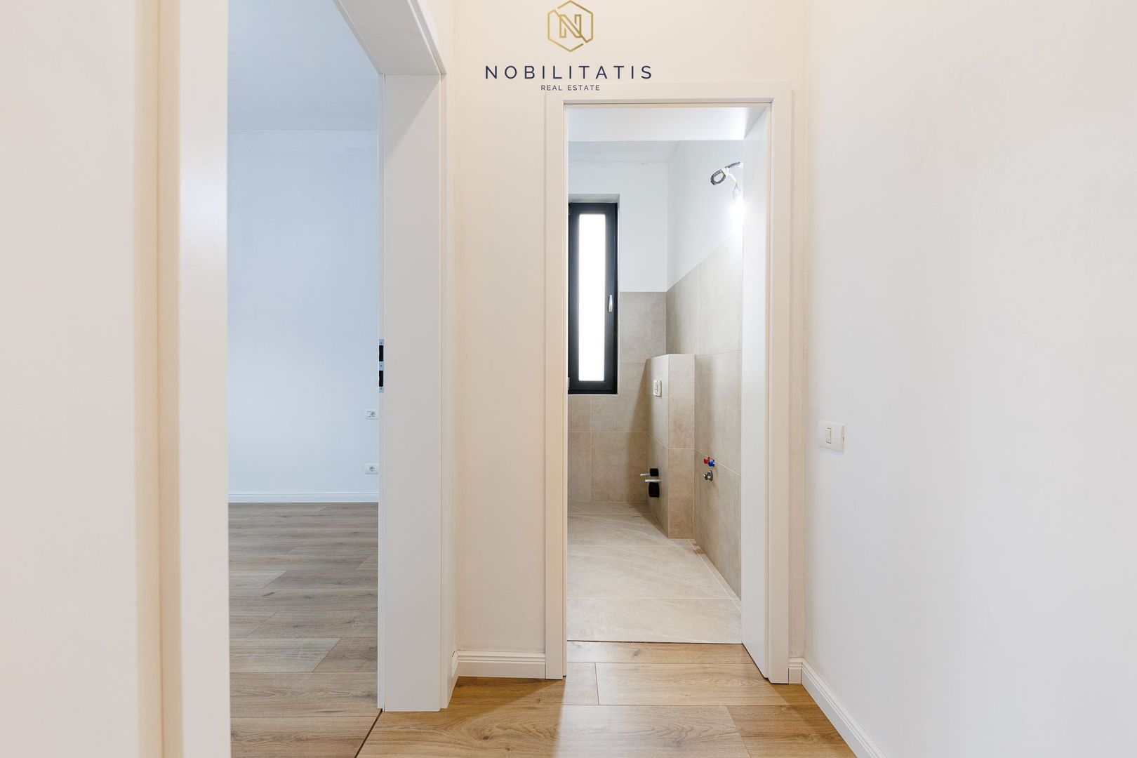 Duplex de vanzare la liziera padurii - 130 mp, 4 bai & 4 dormitoare - Poză 6