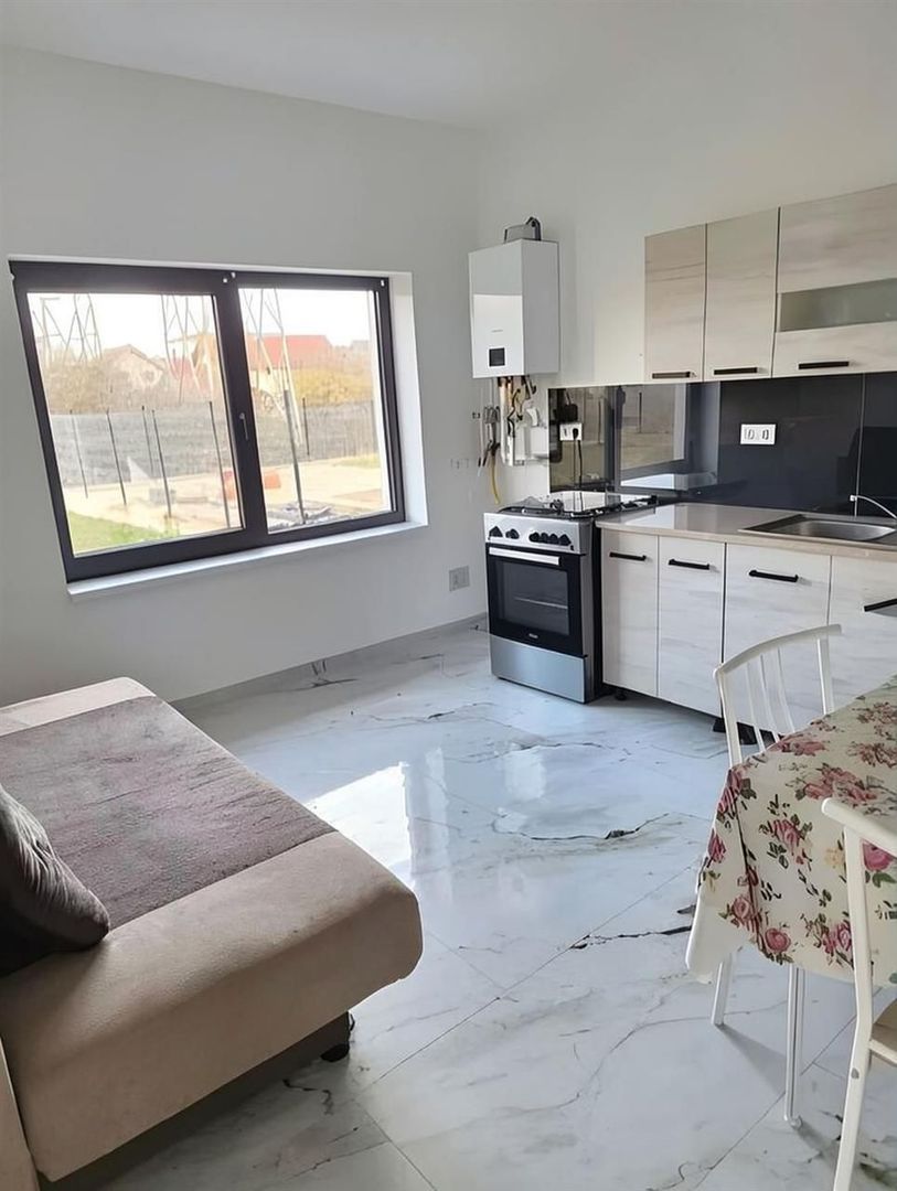 Casa individuala cu 3 camere, 600 mp teren, Kaufland- Cetate - Poză 4