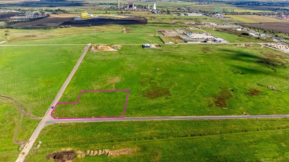 Teren 13.320 mp cu PUZ pentru hale industriale, locație cheie Arad - Poză 1