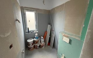 Toate utilitatile. Strada asfaltata. Finisaje la alegere. Comision 0% - Poză 9