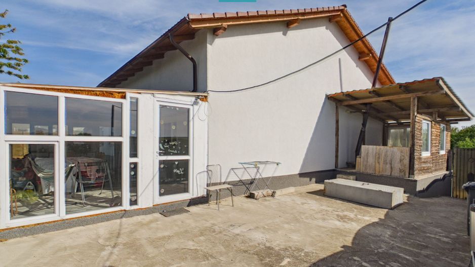 Casă retrasă Pișchia – 4 camere, teren 920 mp - Poză 26