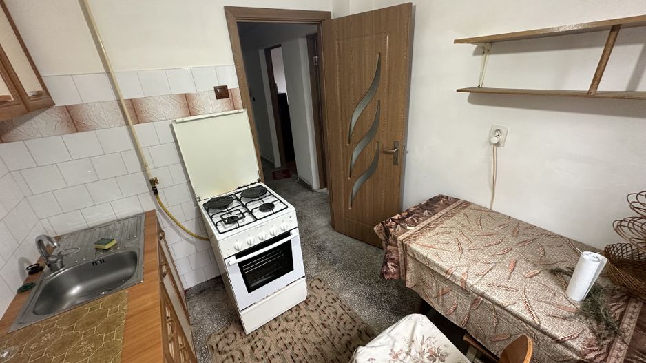 Apartament 2 camere etaj 2  decomandat - Poză 17