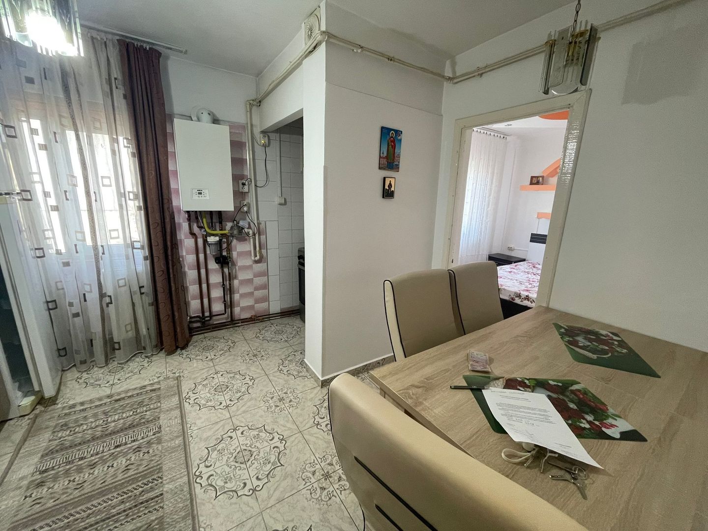 Soarelui-Gen. 30 | 3 camere | Centrala proprie | 2 balcoane - Poză 3