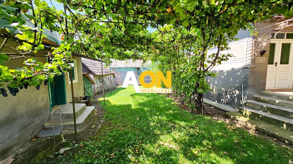 Casă batranească, 3 camere, 2200 mp teren, sat Bucerdea Grânoasă - Poză 2