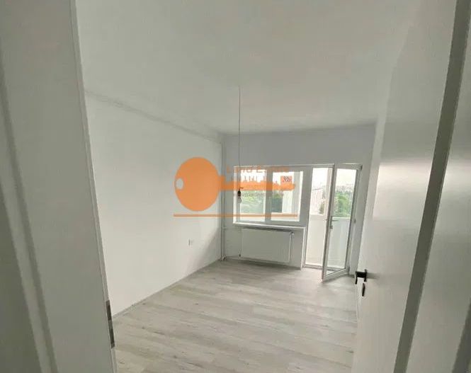 Apartament 3 camere renovat complet langa Parcul Moghioros - Poză 1