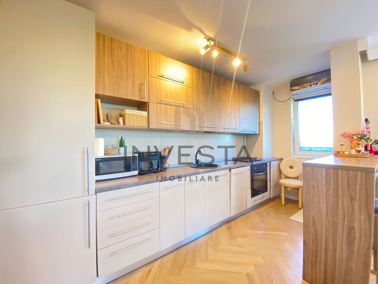 Apartament cu 2 camere, vedere panoramica, Grand Park Residence - Poză 3