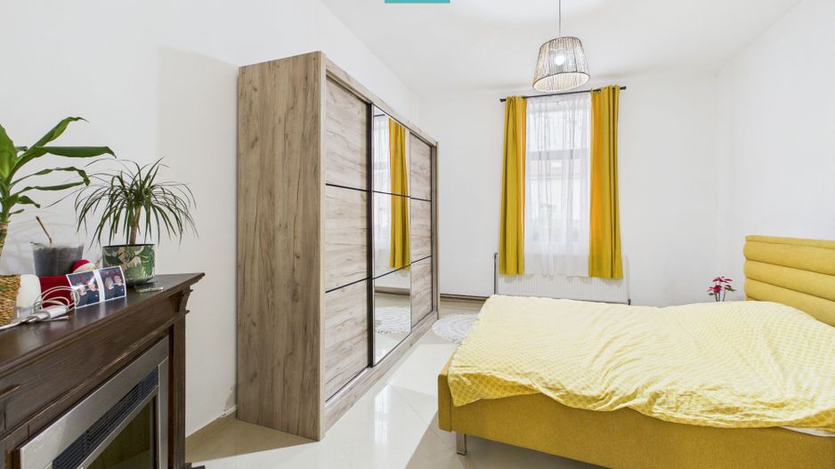 Casa cu 6 camere in Parneava - Poză 6