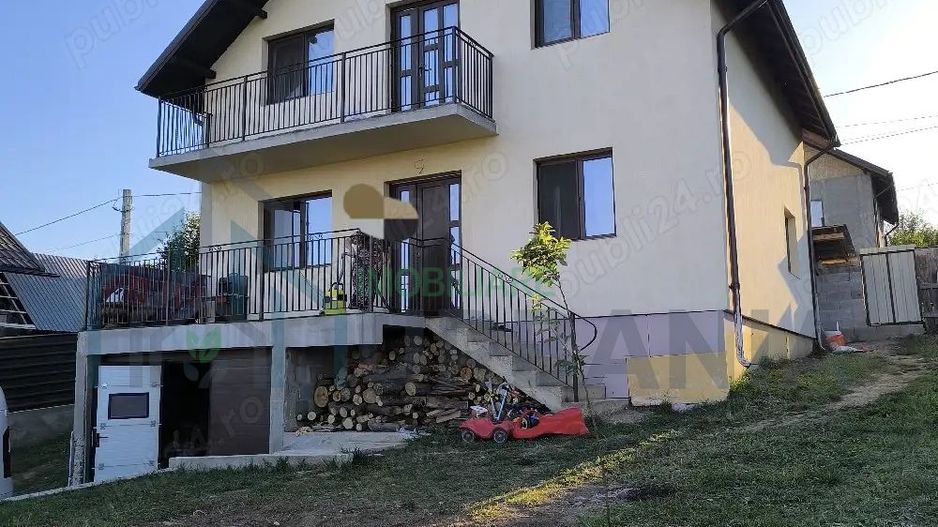 casa de vanzare - Poză 1