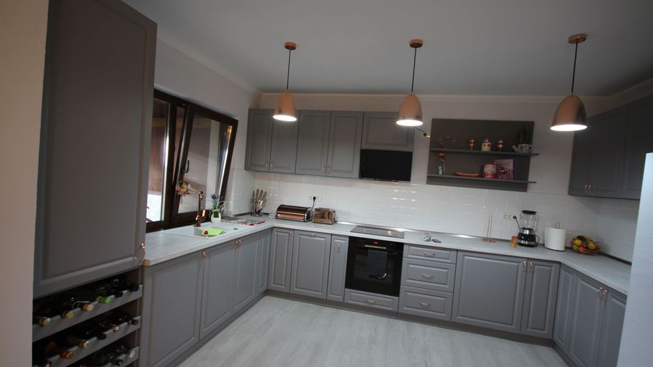 Modern si primitor - Poză 63