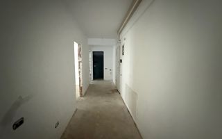 Apartament 4 Camere de Vanzare - Poză 14