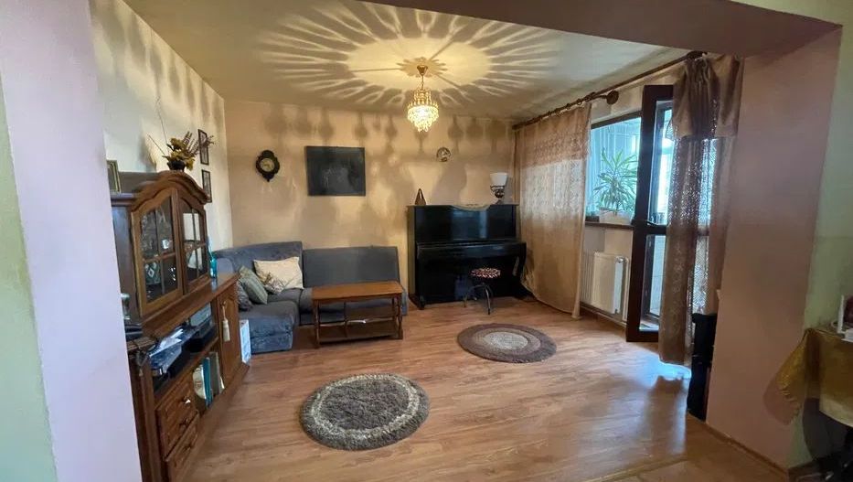 3 camere, decomandat, etaj 6/8 Micro 21 - Poză 1