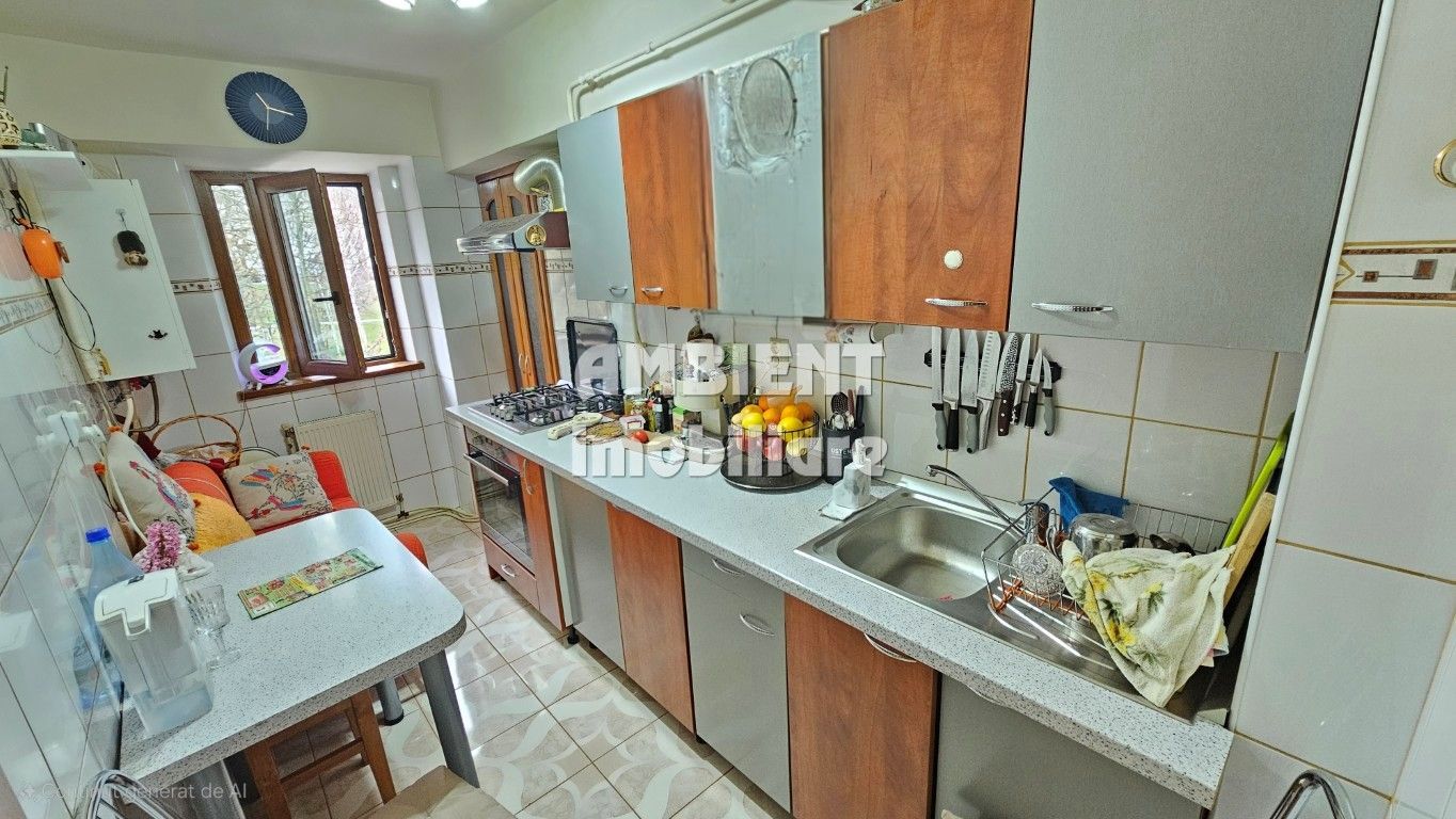 Apartament cu 3 camere, etaj 3, mobilat si utilat, zona CENTRU; - Poză 4