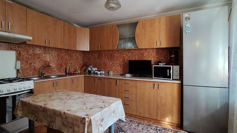 Casa la tara in Sacadat, Bihor, teren 2826 mp, acces auto - Vanzare - Poză 6