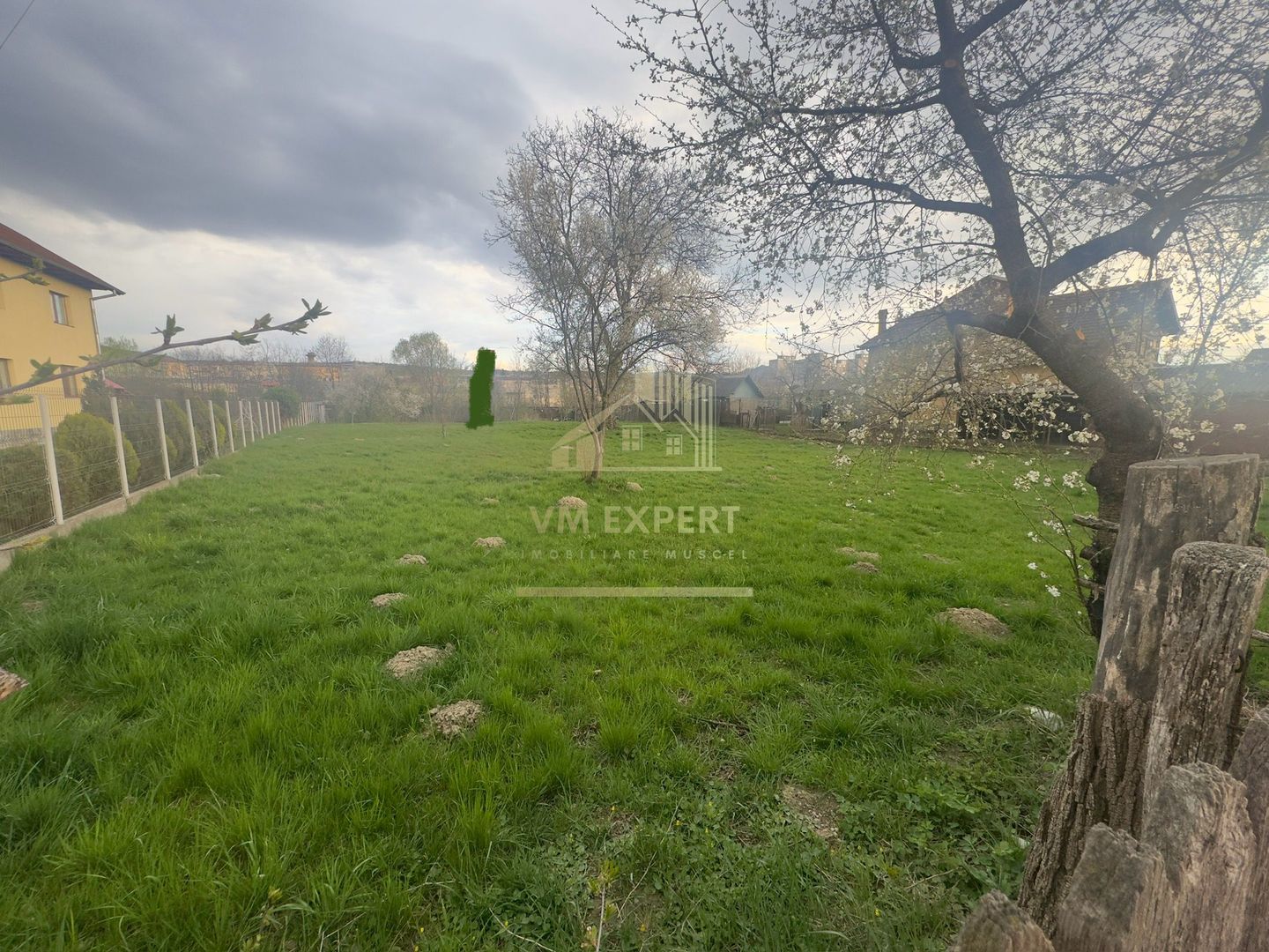 TEREN INTRAVILAN 1967 MP CAMPULUNG - Poză 1