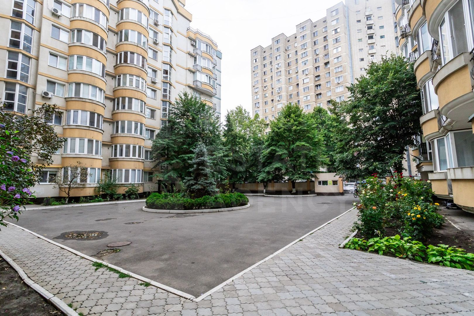 Chirie spațiu comercial 88mp, Flacra - Poză 1