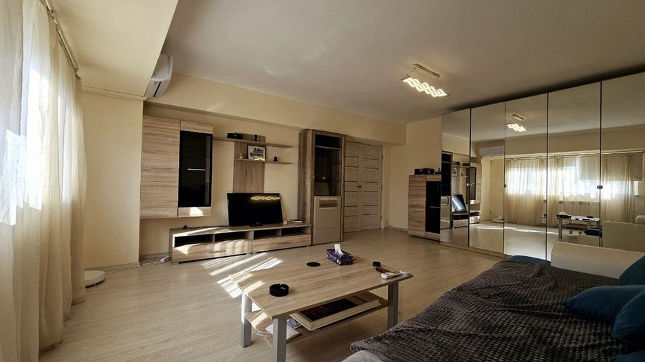 Închiriez apartament 2 camere modern, Unirii, spațios - Poză 1