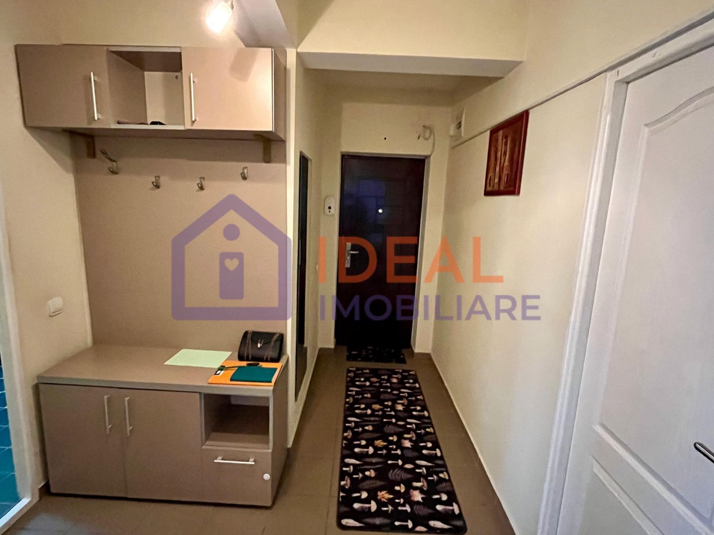 Apartament cu 2 camere - de închiriat - Poză 8