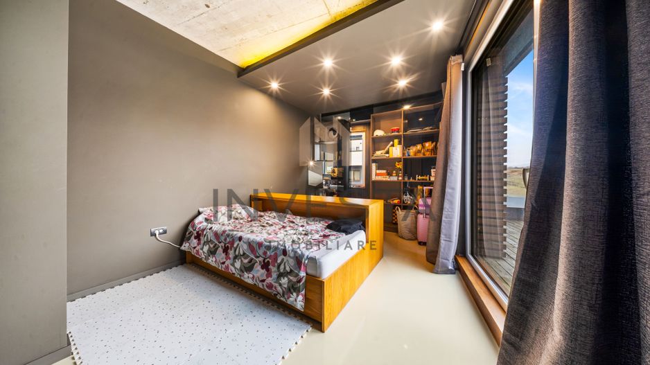 Penthouse exclusivist cu acces din lift, terasa 340 mp, 245 mp utili - Poză 15