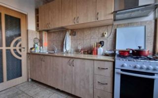 Metrou Obor mobilat etaj intermediar 3 camere - Poză 6