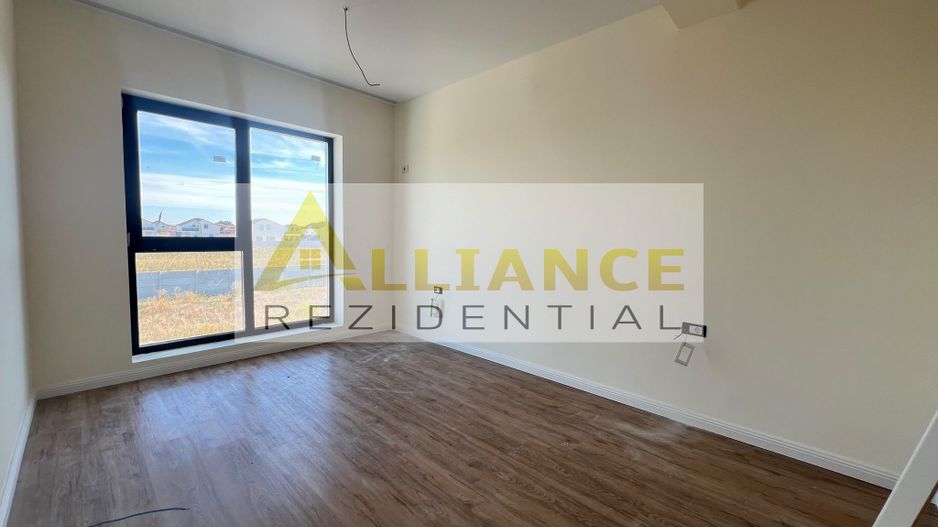 Casa Individuala - 4 camere - 300 MP TEREN-STR.MIORITA - Poză 10