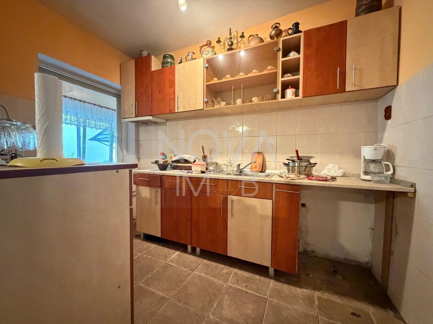 CASA DE VANZARE IN AVRIG – SPATIU GENEROS - Poză 8