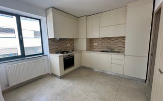 Spatiu cu view si terasa ideal atat pentru birou cat si pentru locuinta - Poză 5