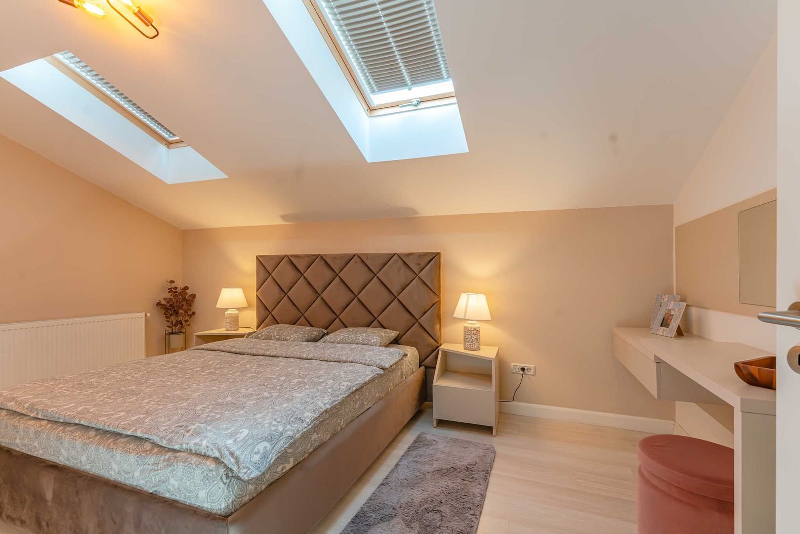 Locuință modernă cu loc de parcare, disponibilă în Sânpetru Residence - Poză 13