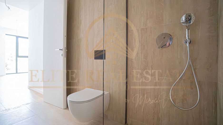 Stațiunea Mamaia - Vânzare apartament cu 2 camere, 2 bai, la 2 pasi de mare. - Poză 10