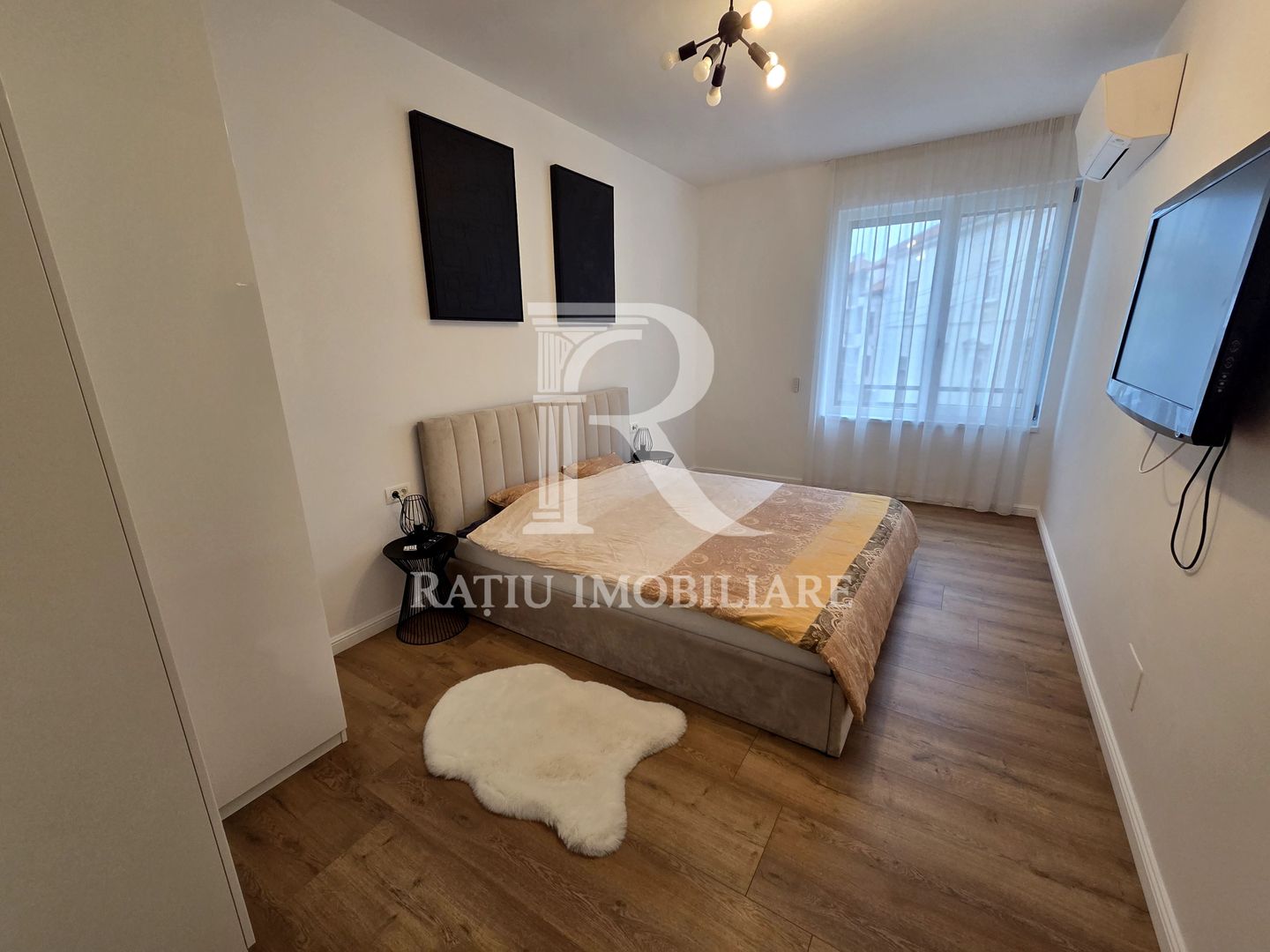 Apartament cu 3 camere | Etaj 1 | Ultracentral |  Oradea - Poză 8
