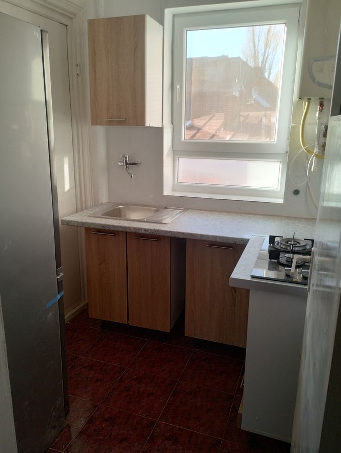 BRASADAS închiriază garsoniera la etajul 1/3 - Unirii. - Poză 8