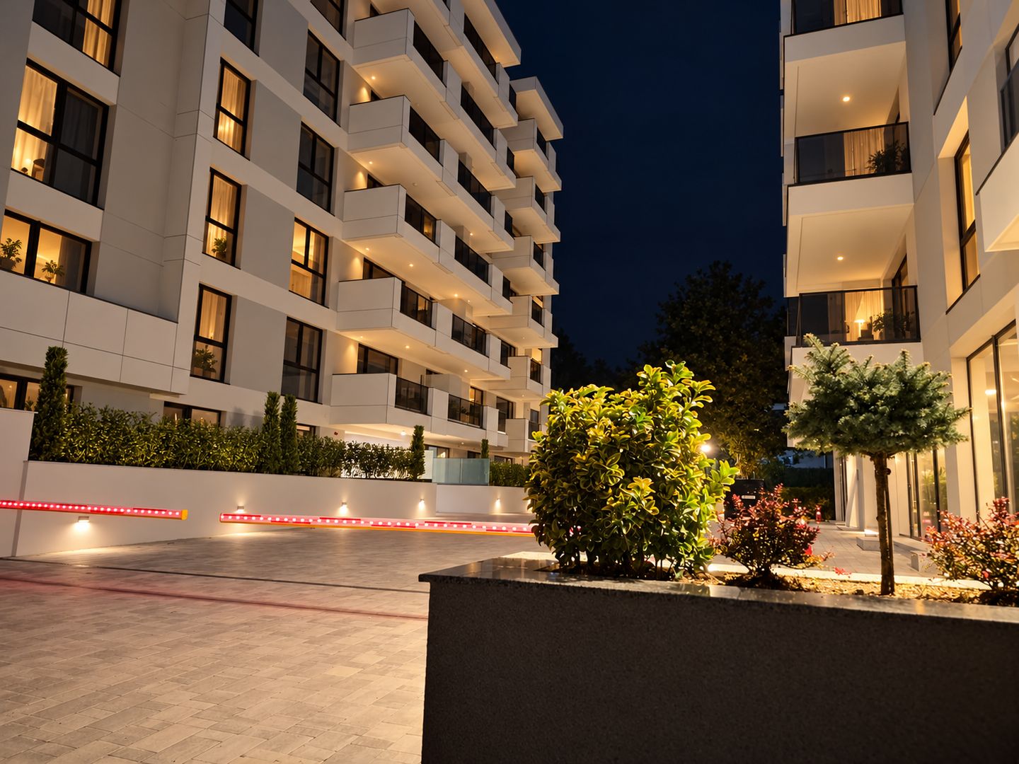 IANCU NICOLAE (Residence 5 Forest)- 3 camere, 3 bai, 2 parcari, LIBER! - Poză 2