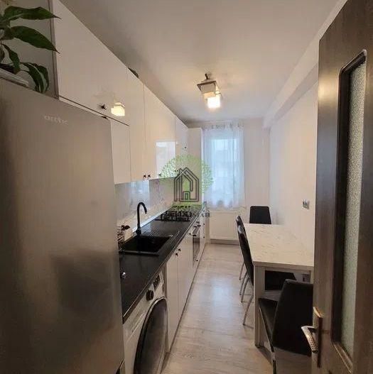 Apartament cu 2 camere decomandate + parcare in Floresti, str Cetatii - Poză 5