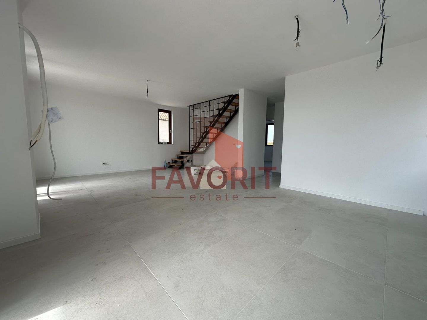 Casa Individuala in Sanandrei | 3 camere | Toate utilitatile | Asfalt - Poză 3