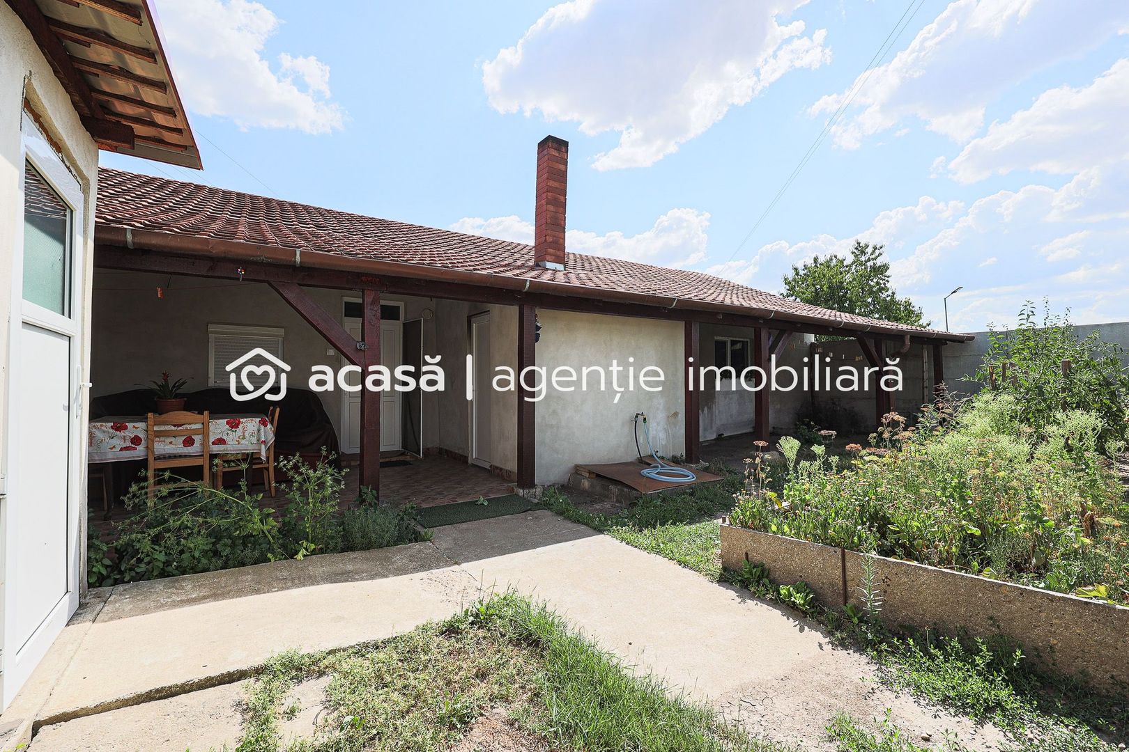 Rezervat Casă renovată cu 3 camere din cărămidă în Gradiste - Poză 2