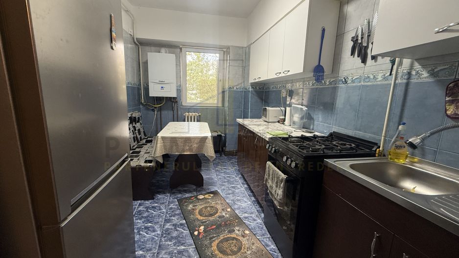 4 camere Decomandat Dacia, etaj intermediar, 1980 - Poză 11