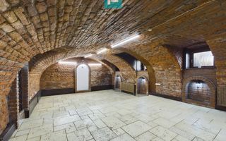 Spațiu Ultracentral Demisol de închiriat - Poză 2