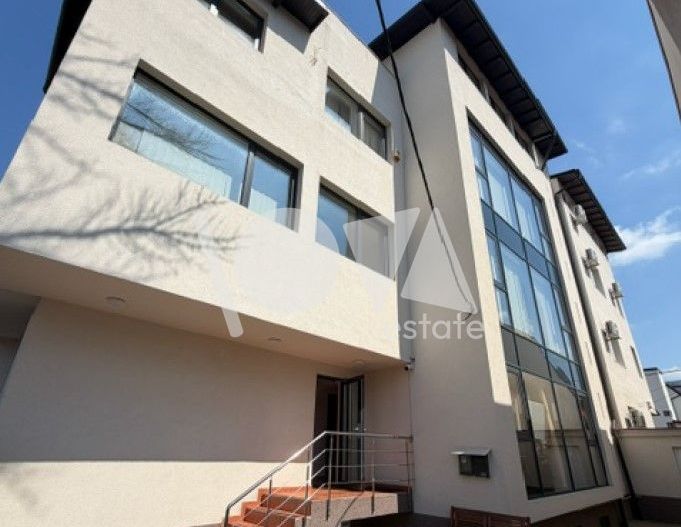 De închiriat: clădire birouri - clinică - 800 mp - renovată - Poză 1