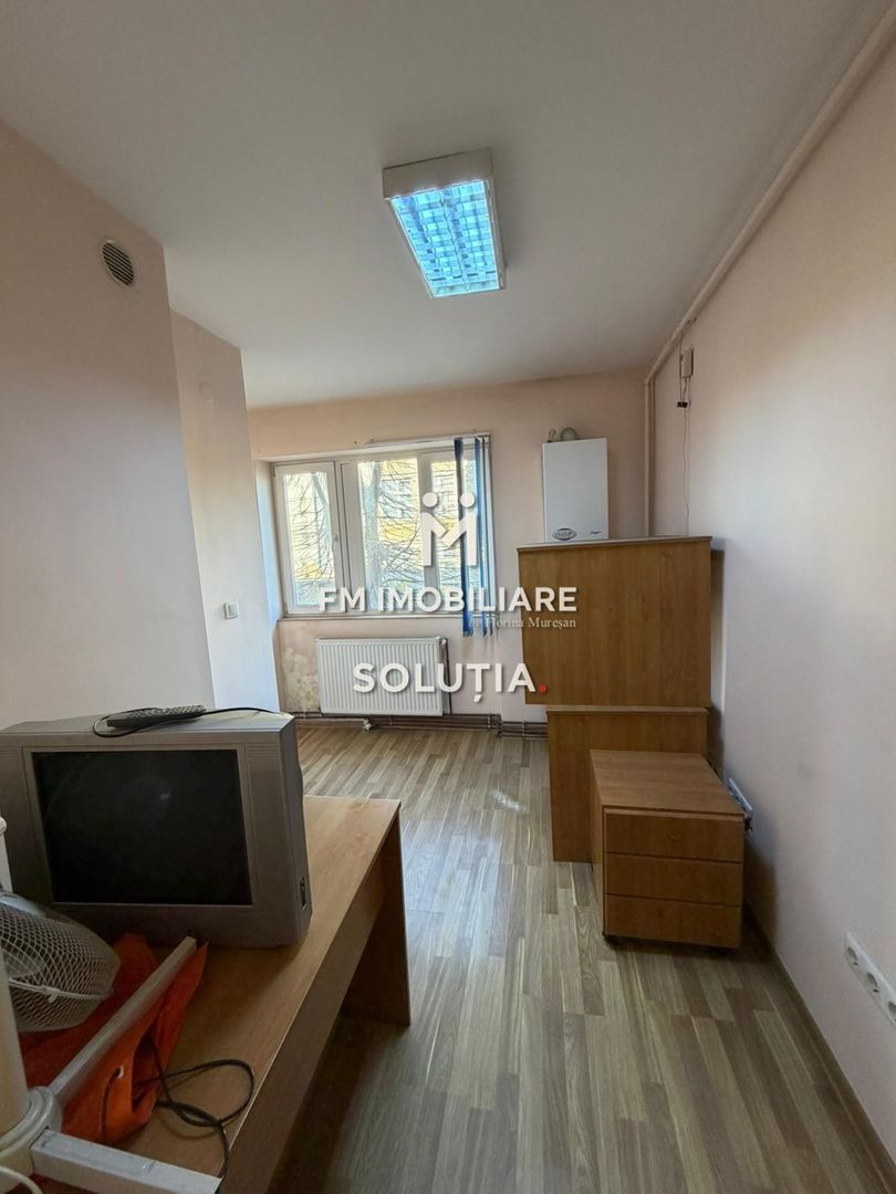Apartament de vanzare 2 camere , etaj 1 - zona Piata Revolutiei - Poză 8