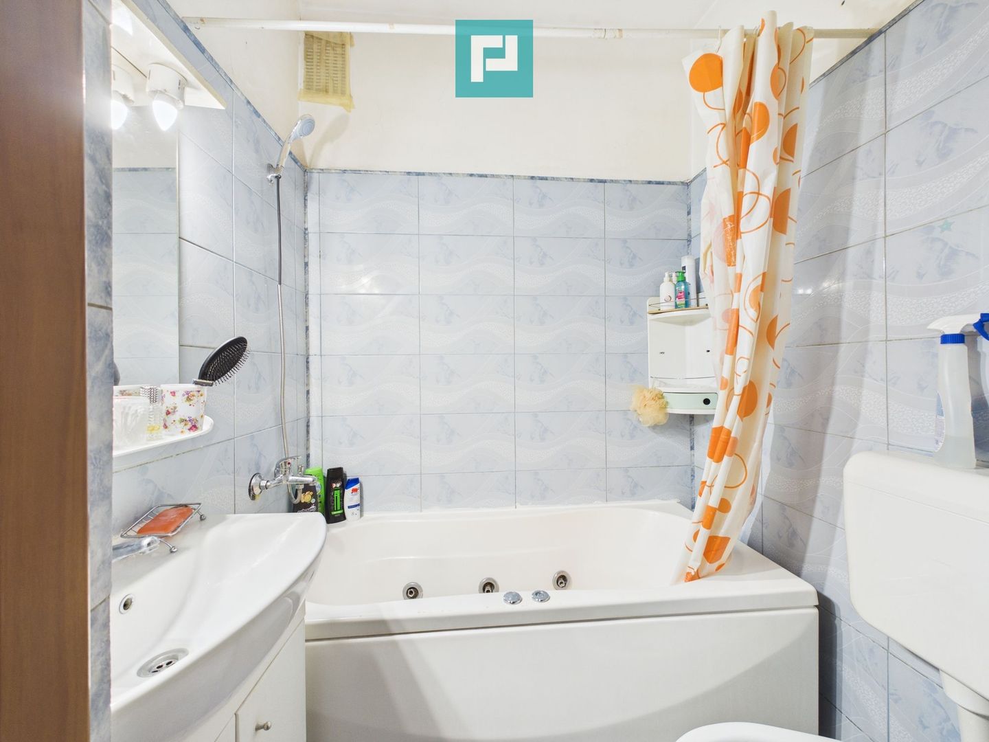 Casa cu 6 camere in Parneava - Poză 9