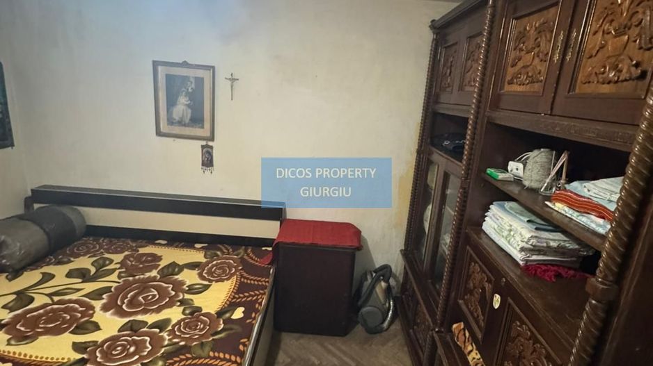 Apartament central 2 camere, parter, garaj inclus - Poză 2